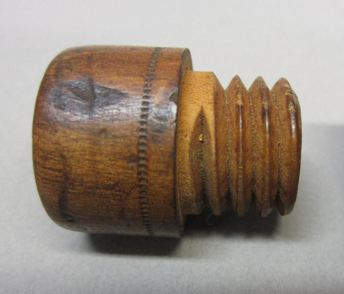 1995.0006.389 B Awl pad, handle screw cap
