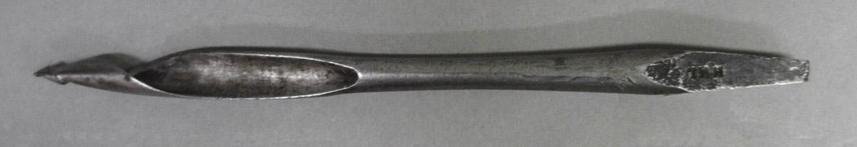 1995.0006.397 Twisted shell auger, side 1