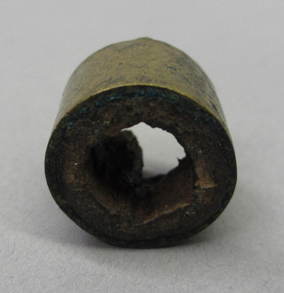 1995.0006.407 Ferrule handle fragment, top end detail
