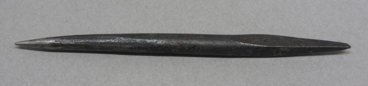 1995.0006.416 Awl blade, side 2