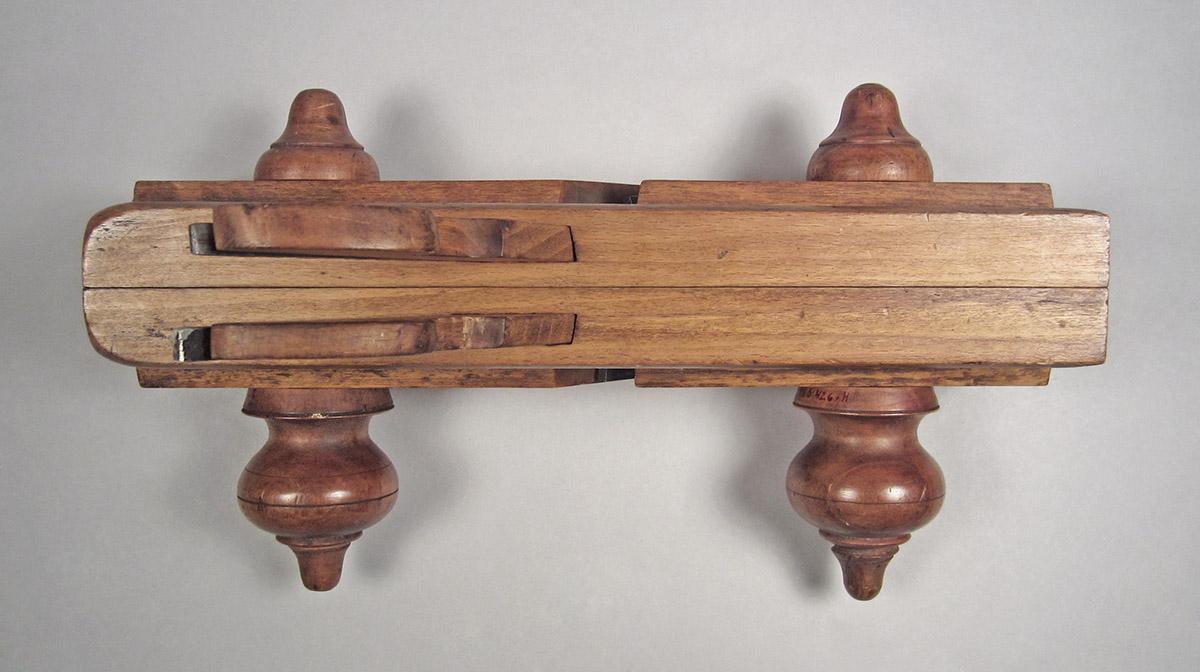 1995.0006.426 A-I, Sash plane, overall top