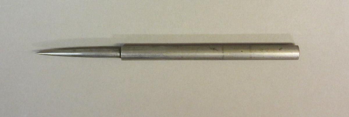 1995.0006.430 Compass leg, View 2