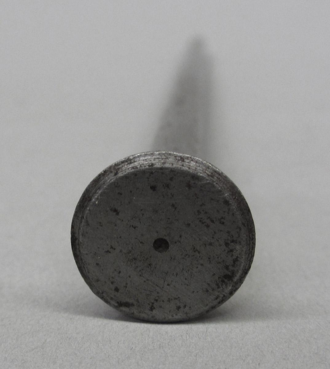 1995.0006.431 Turned part, head detail