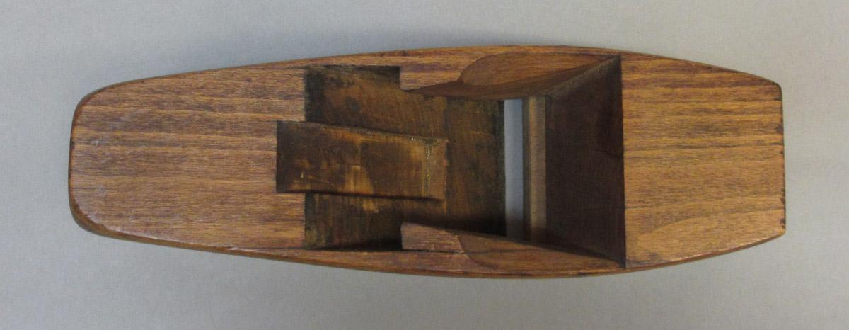 1995.0006.434 Smooth plane, top view