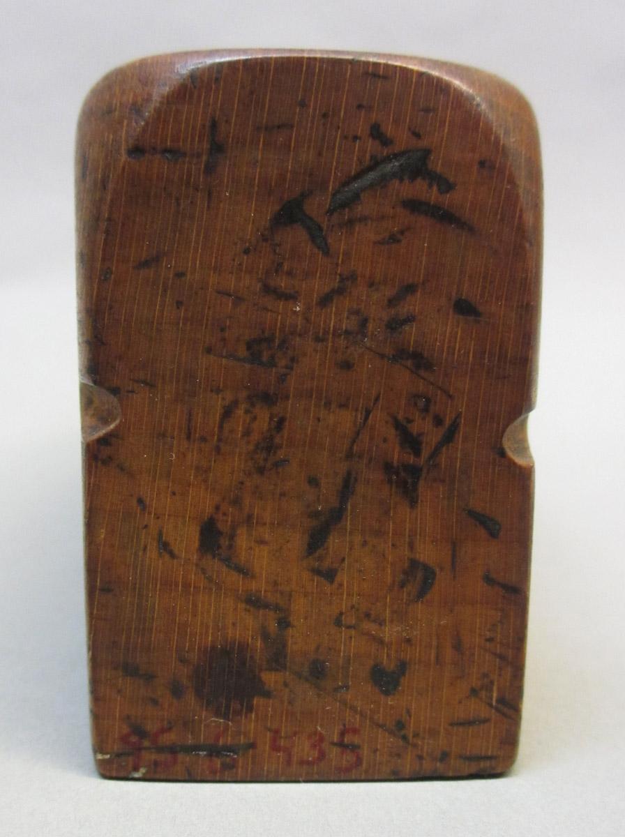 1995.0006.435 Smooth plane, heel detail