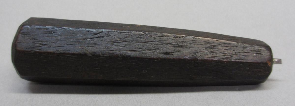 1995.0006.438 Awl, side 2