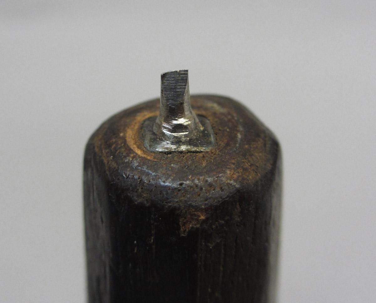 1995.0006.438 Awl, tip detail