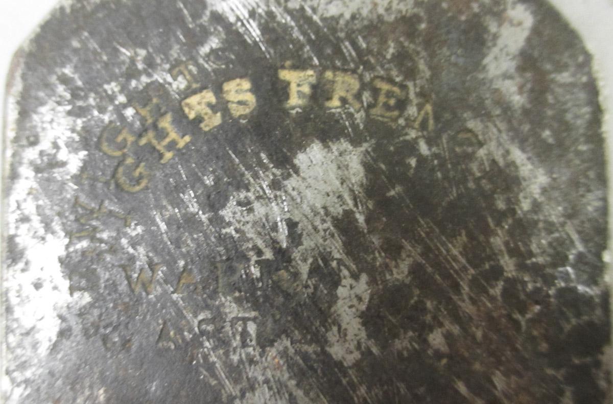 1995.0006.423 Bench plane iron, mark detail