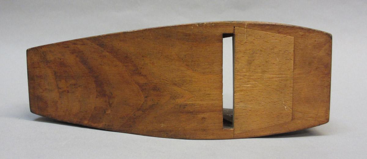 1995.0006.456 Compass plane, stock bottom view