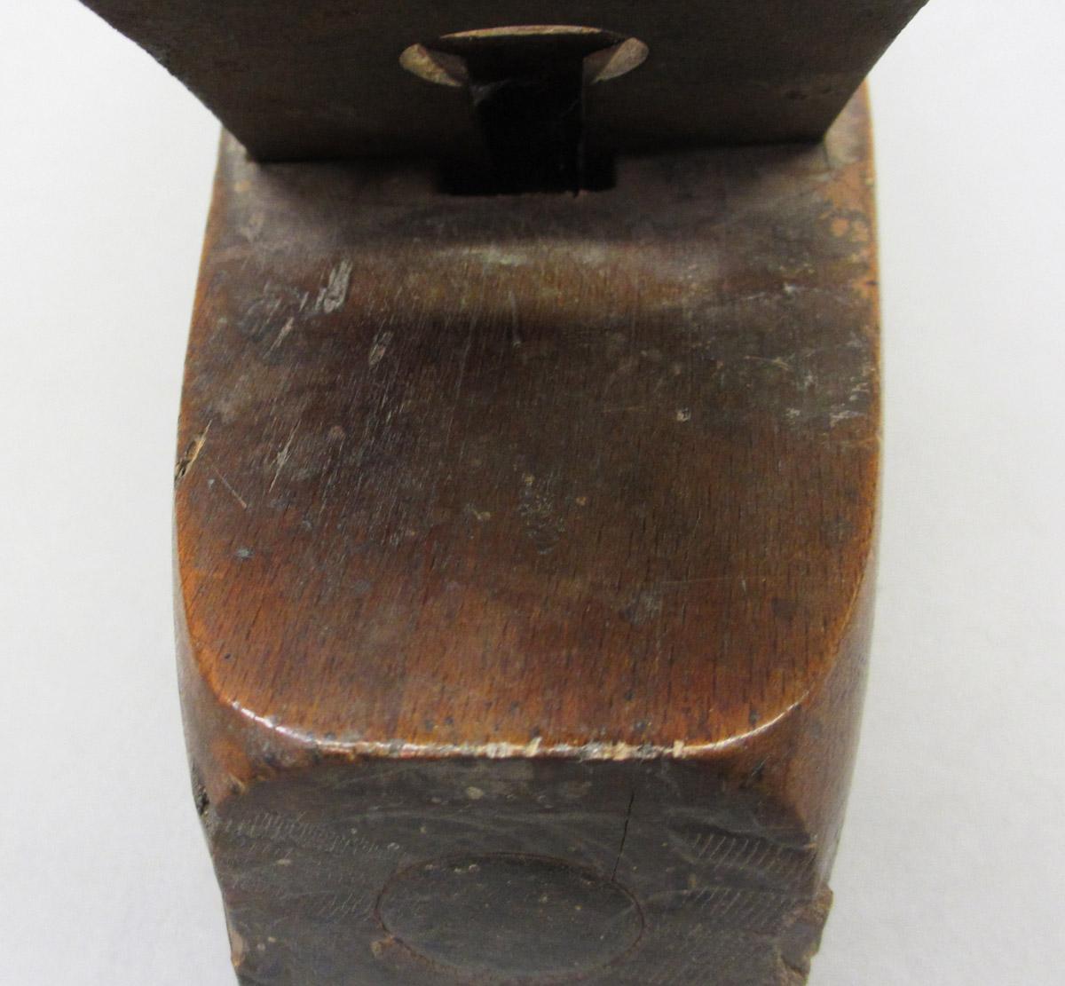 1995.0006.511 Smooth plane, stock heel top