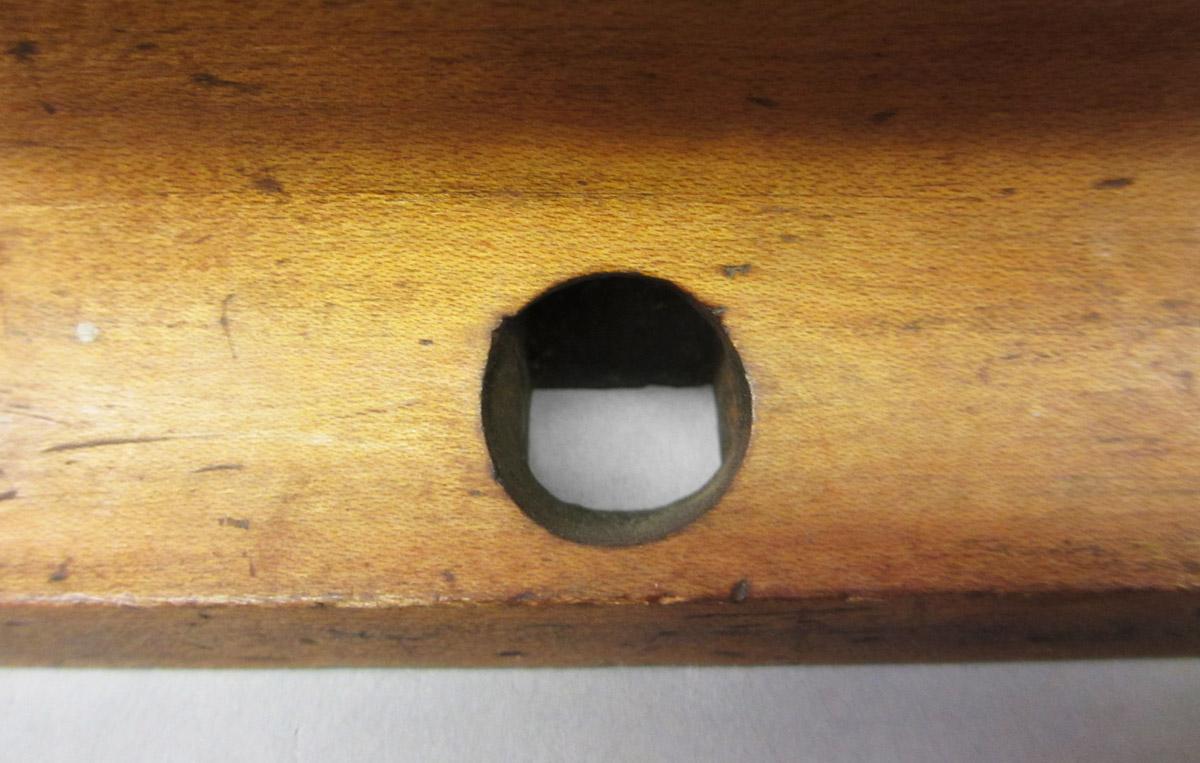 1995.0006.519 Router plane, hole detail 1