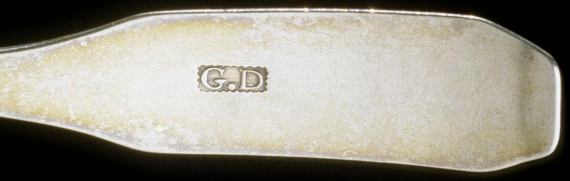 1995.0009 Spoon, detail 1