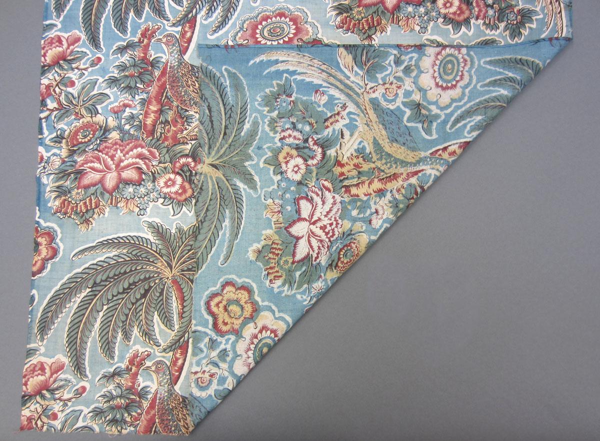 1995.0018 Textile, printed partial folded corner