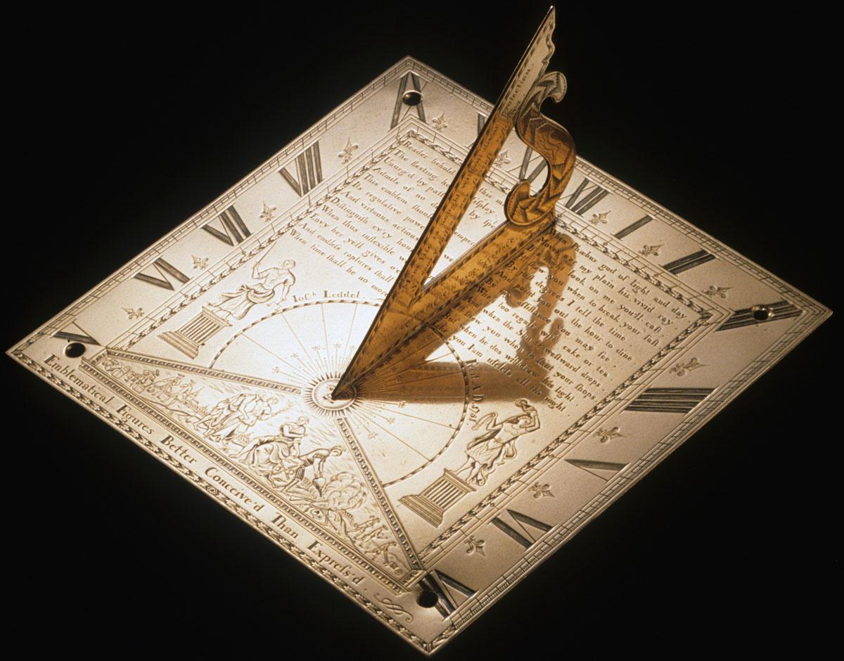 1995.0041 Sundial, studio shot
