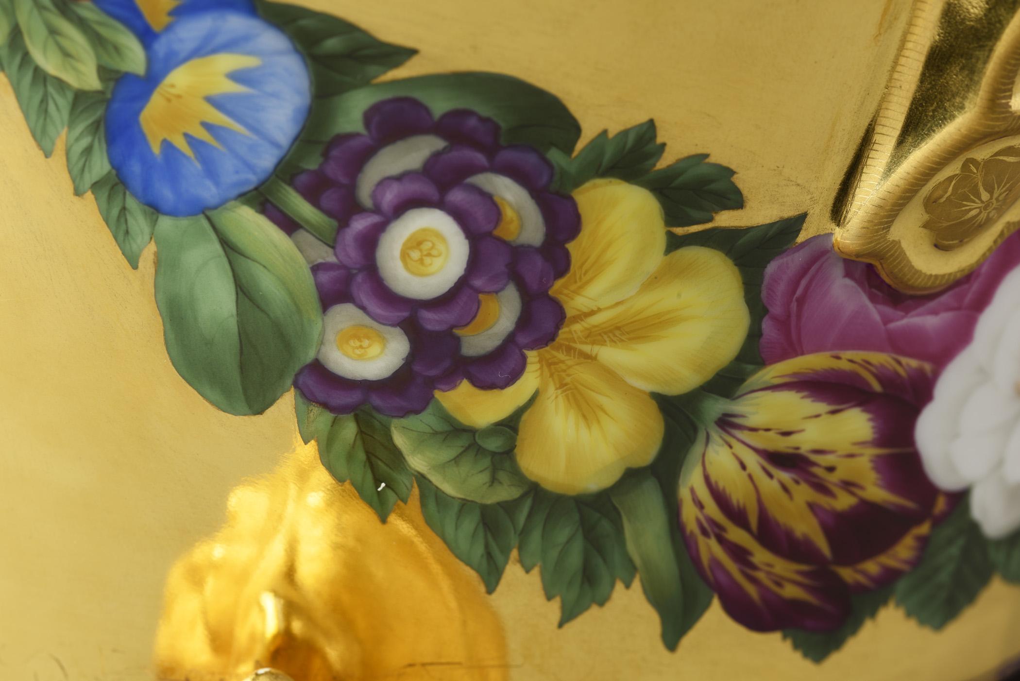 1996.0004.008 A Tureen, detail 2