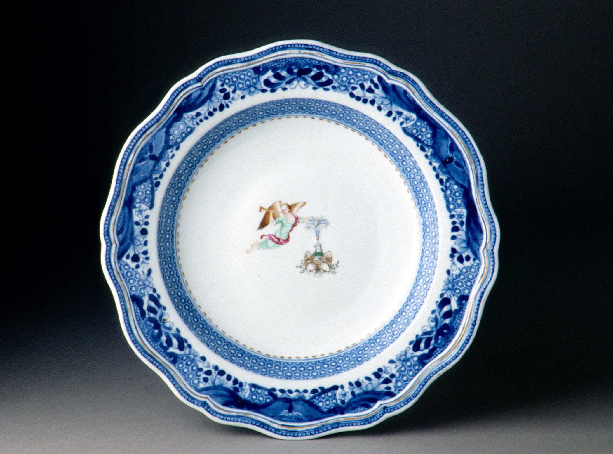 1996.0004.013 Soup plate