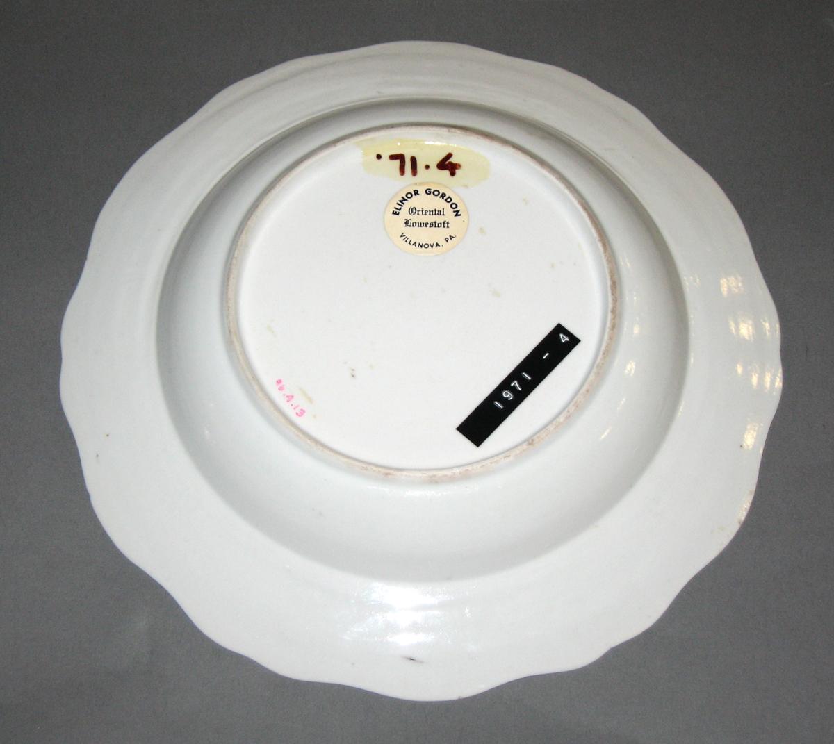 1996.0004.013 Porcleian plate, back