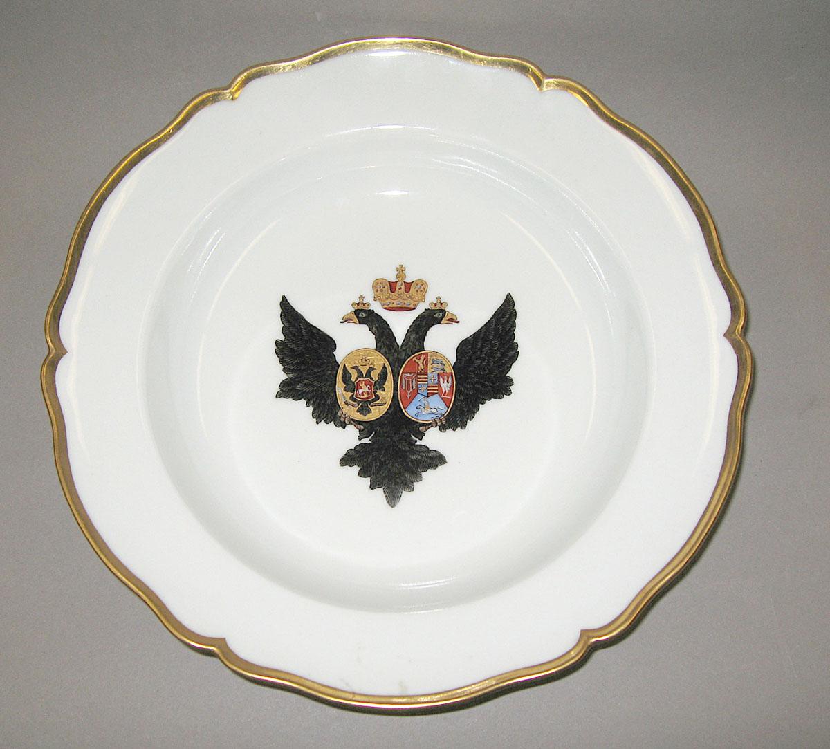1996.0004.015 Soup plate