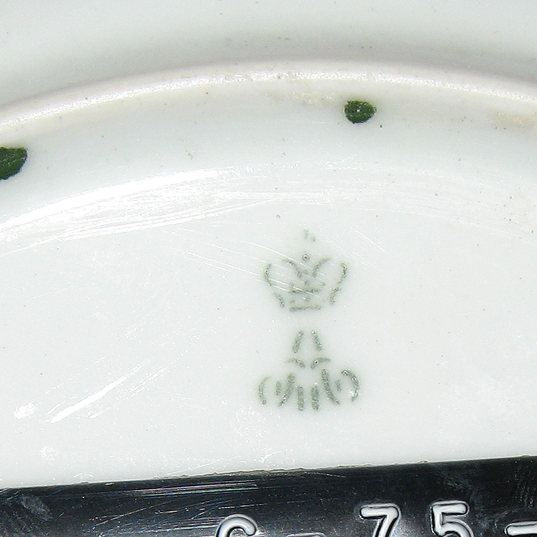 1996.0004.015 Soup plate (mark)