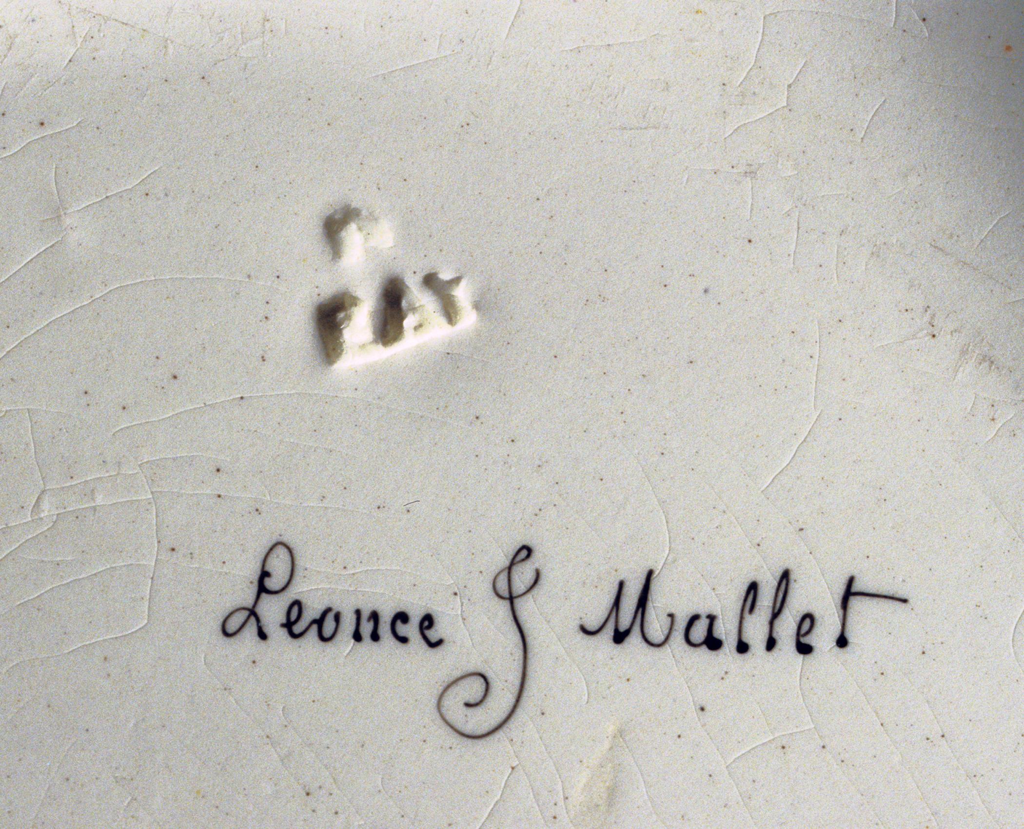 1996.0004.021.001 Soup plate (detail)