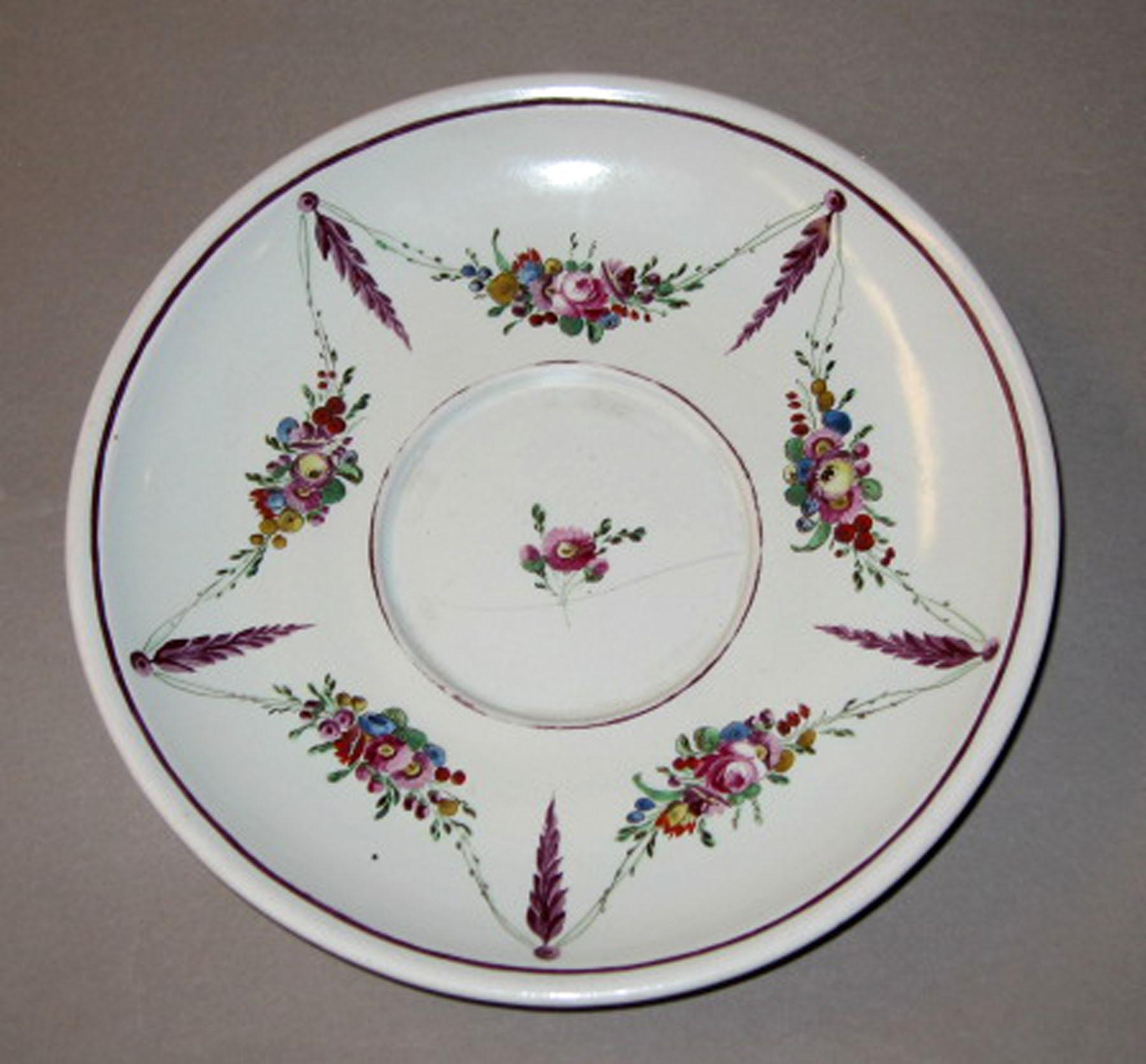 1996.0004 C Soup bowl stand