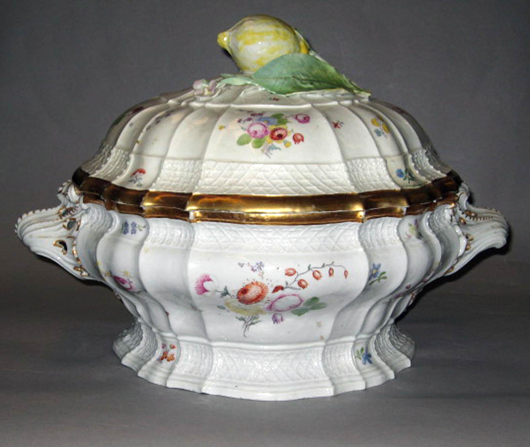1996.0004.036 A, B Volkstedt porcelain tureen
