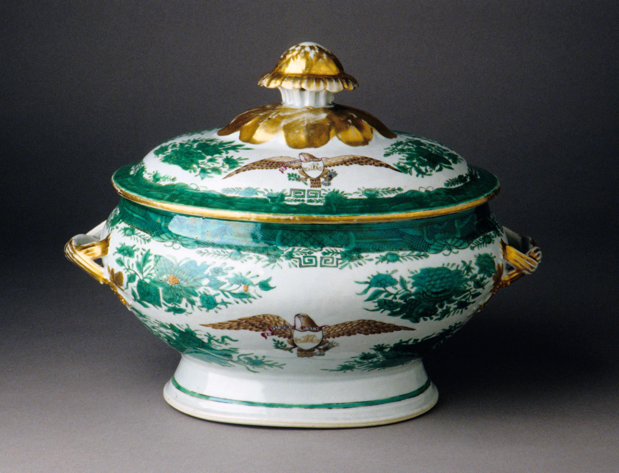 1996.0004.044 A, B Tureen