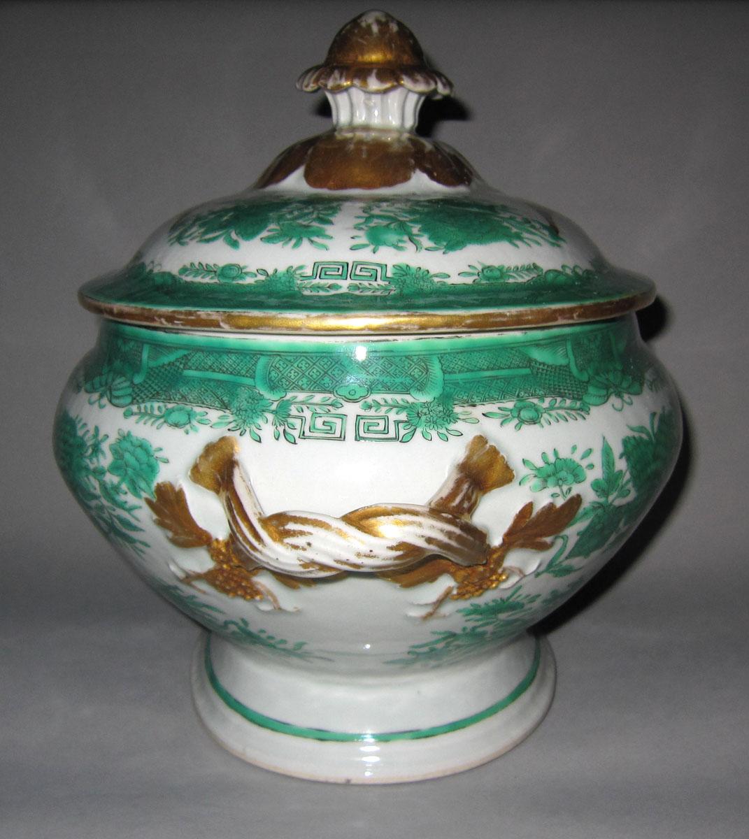 1996.0004.044 A,B Porcelain tureen handle