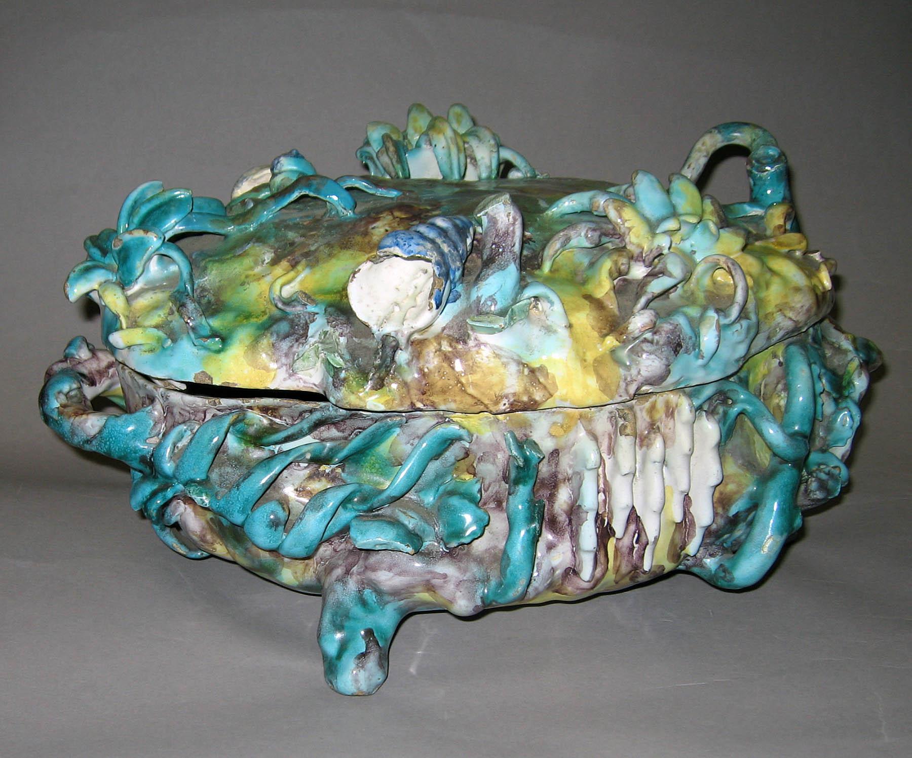 1996.0004.051 A, B Tin-glazed earthenware tureen