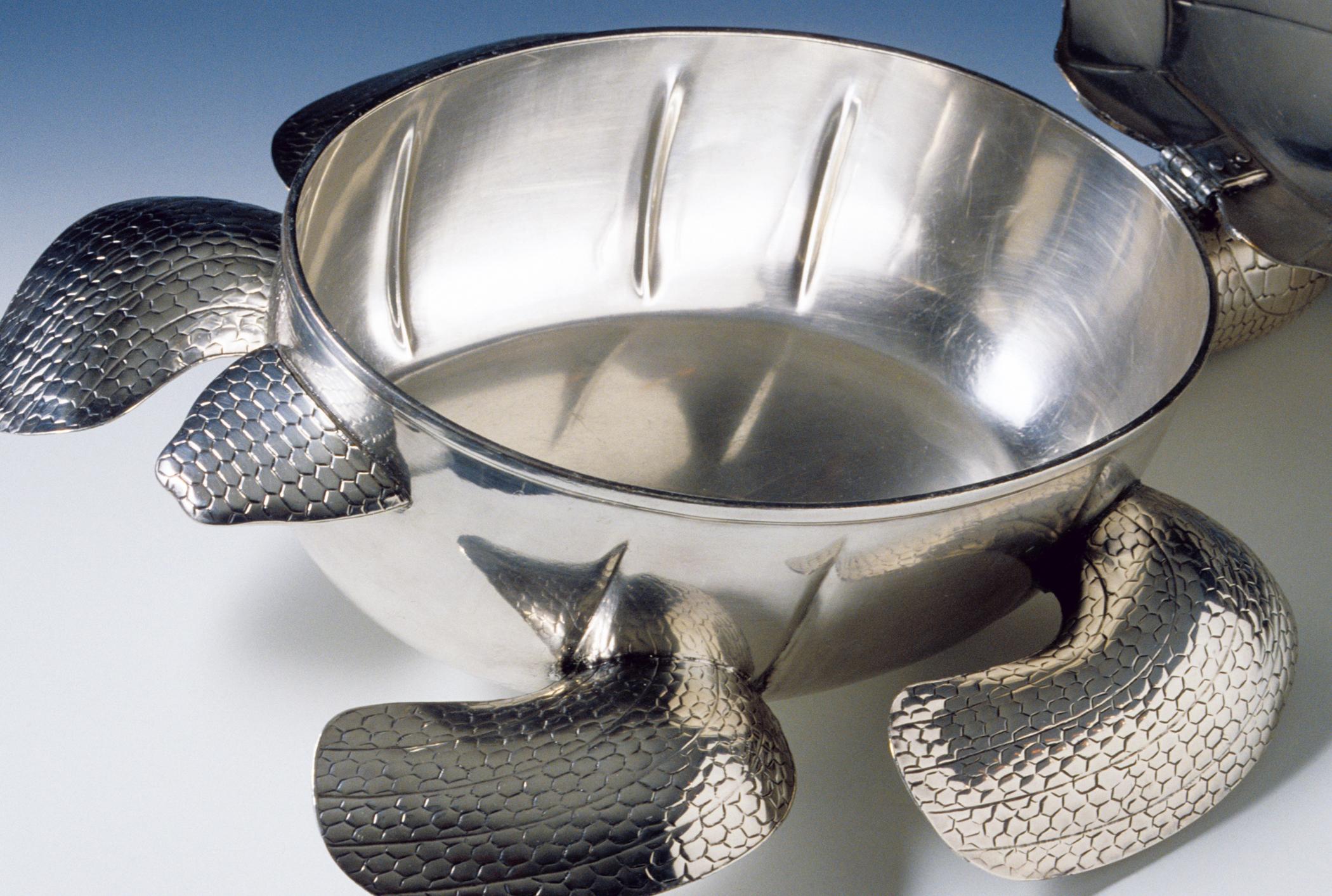 1996.0004.054 Tureen (view 2)