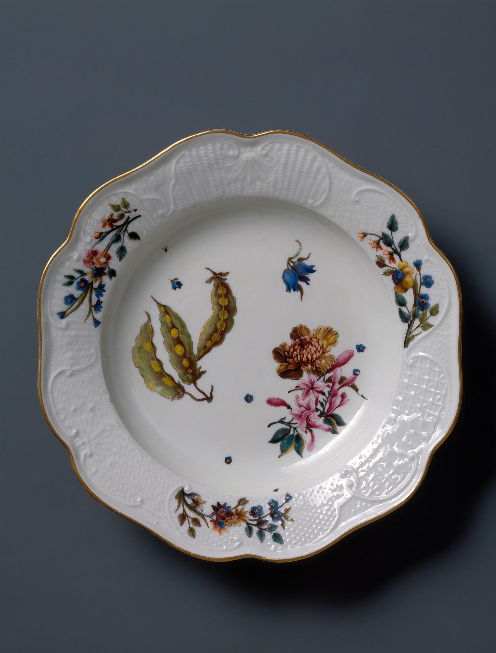 1996.0004.081.001 Soup plate