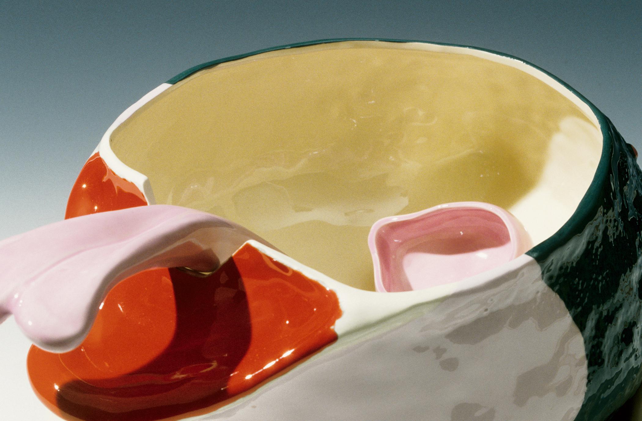 1996.0004.094 A-D Tureen (detail 2)