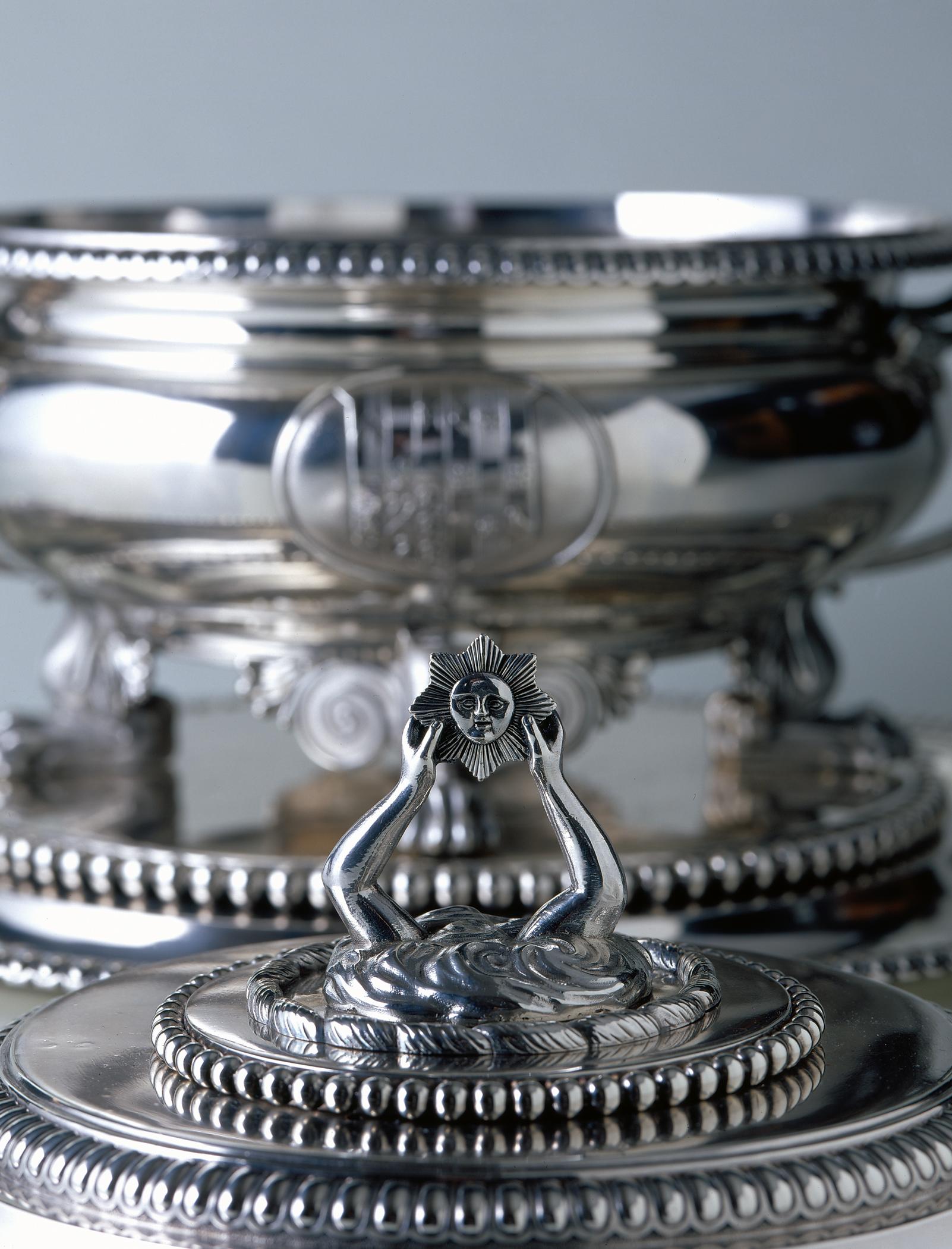 1996.0004.105 A-C Tureen (detail 4)