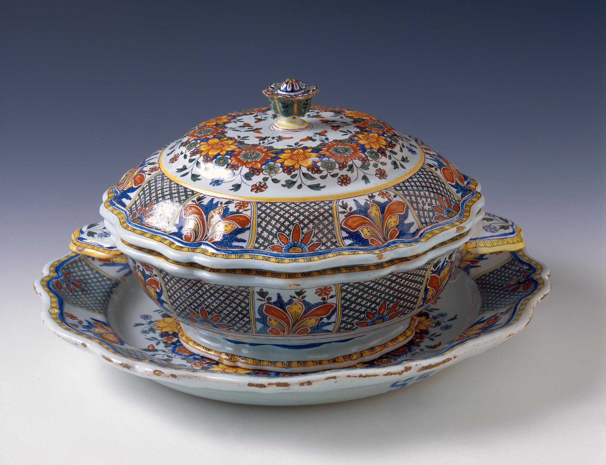 1996.0004.108 A-C Tureen