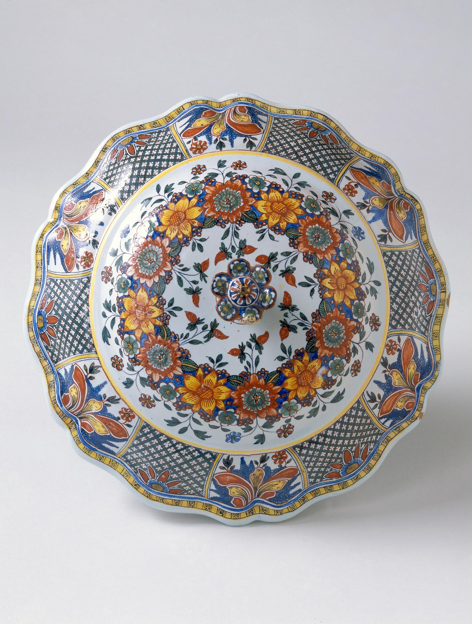 1996.0004.108 A-C Tureen (view 3)