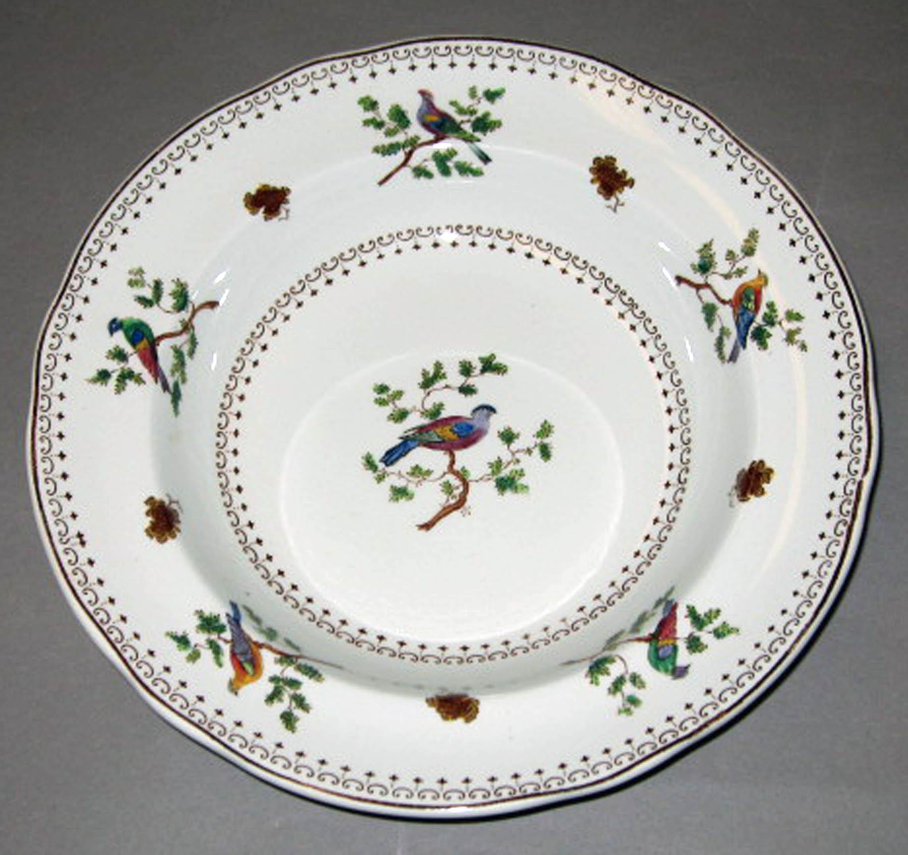 1996.0004.117.003 Copeland earthenware soup plate