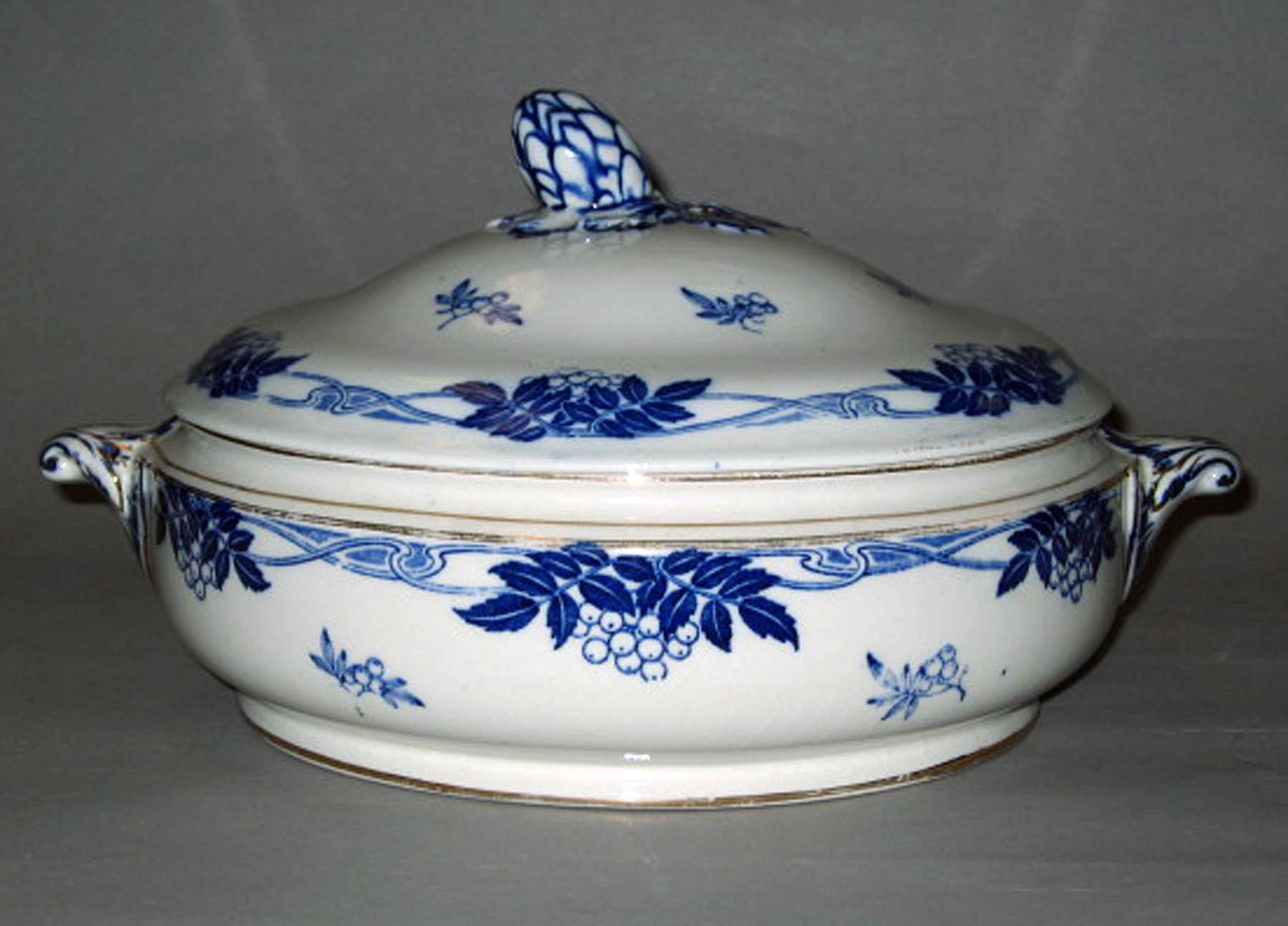 1996.0004.131 A, B Doulton and Co. earthenware tureen