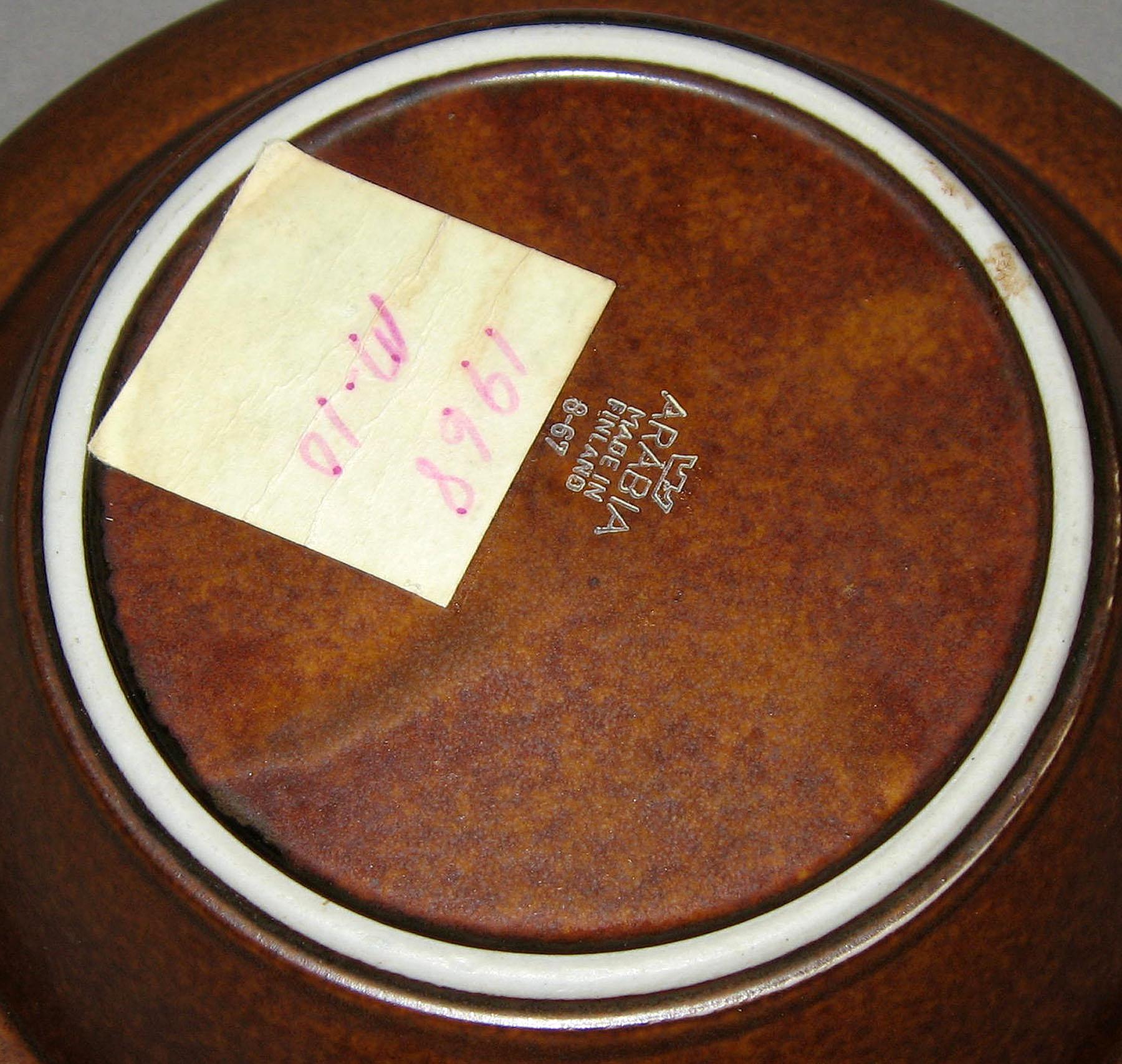1996.0004.139.002 (mark) Soup bowl