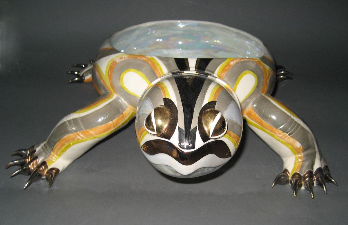 1996.0004.160 A, B Porcelain Tureen front