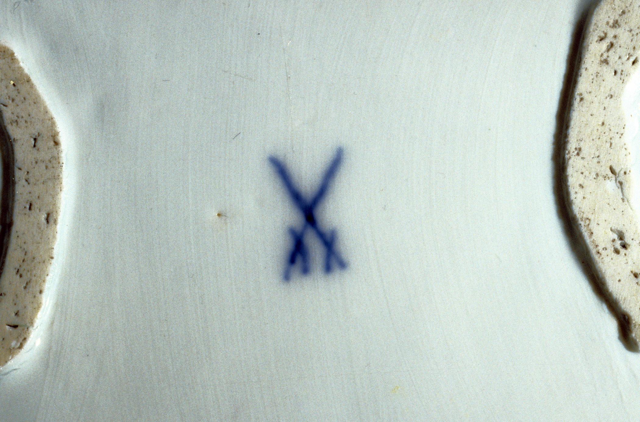 1996.0004.164 A-C Tureen (detail 2)
