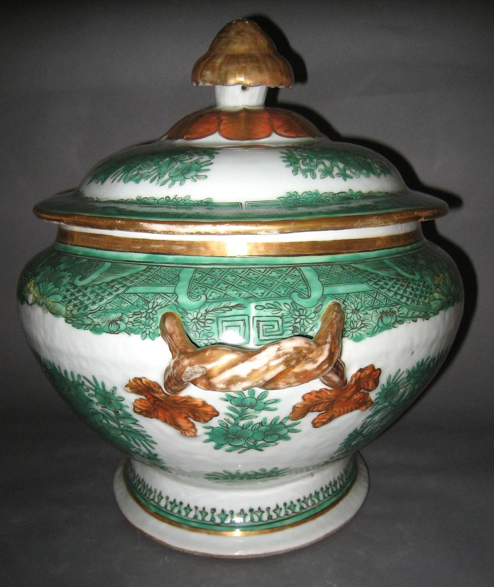 1996.0004.165 A, B Tureen side