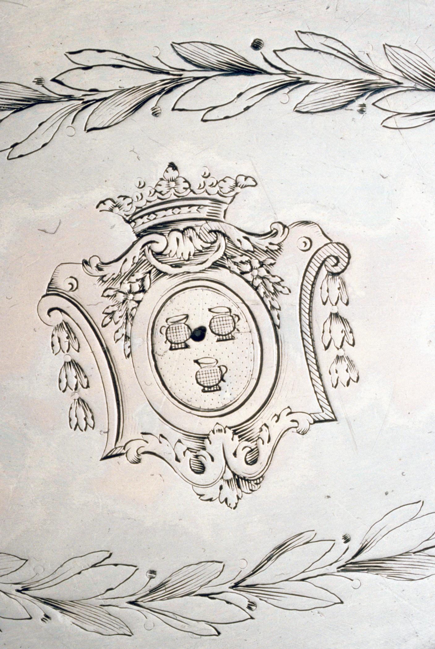 1996.0004.170 A-C Tureen (detail 1)