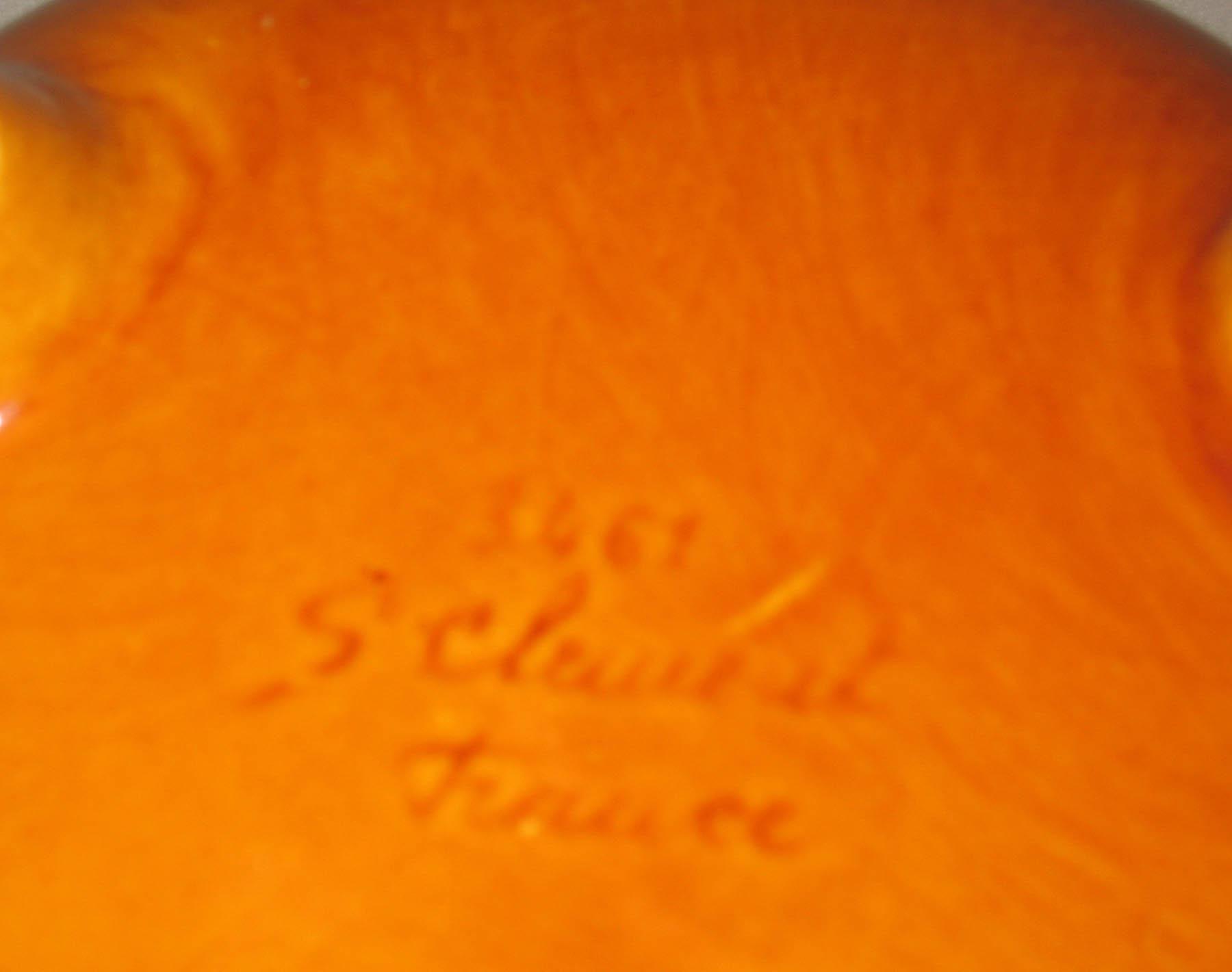 1996.0004.174 A St.Cleuieut earthenware tureen (mark)
