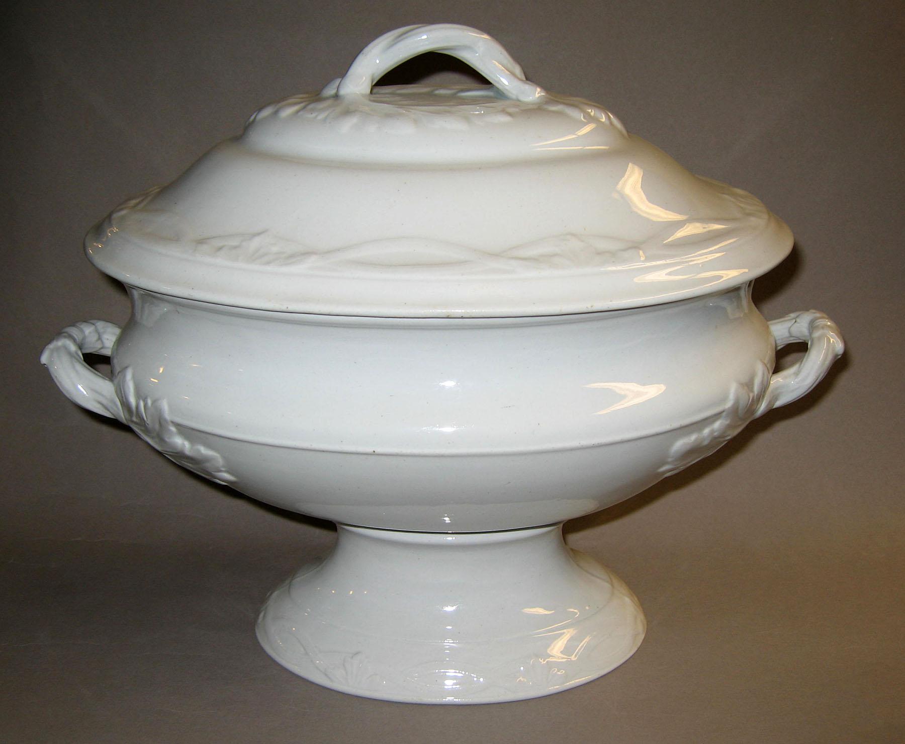1996.0004.177 Tureen
