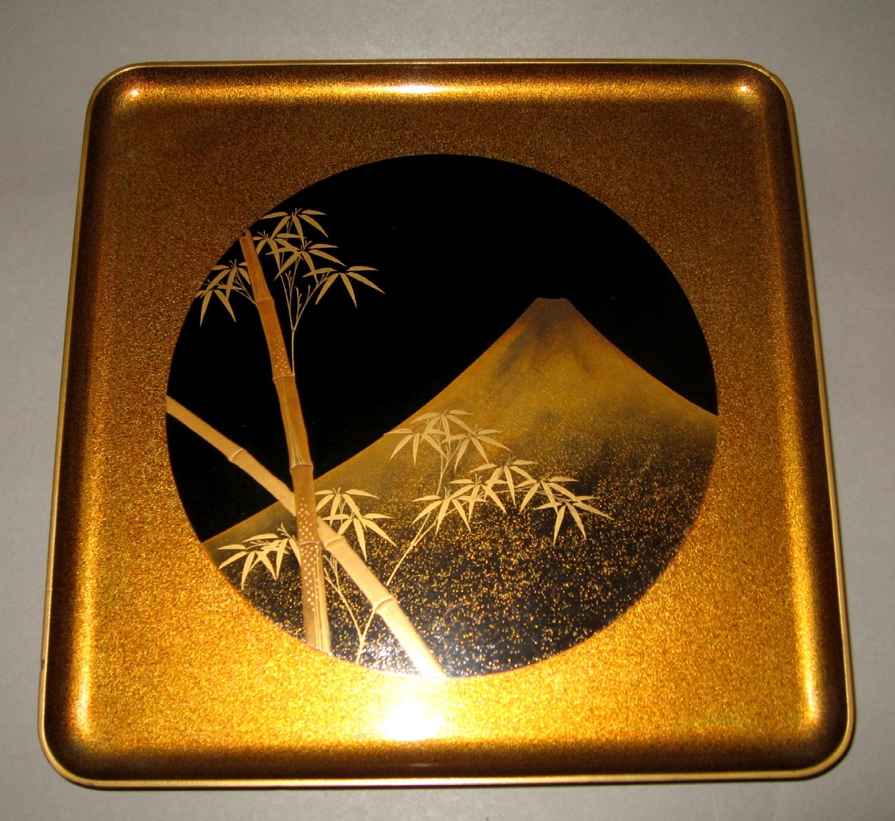 1996.0004.178.002 Japanese lacquer tray