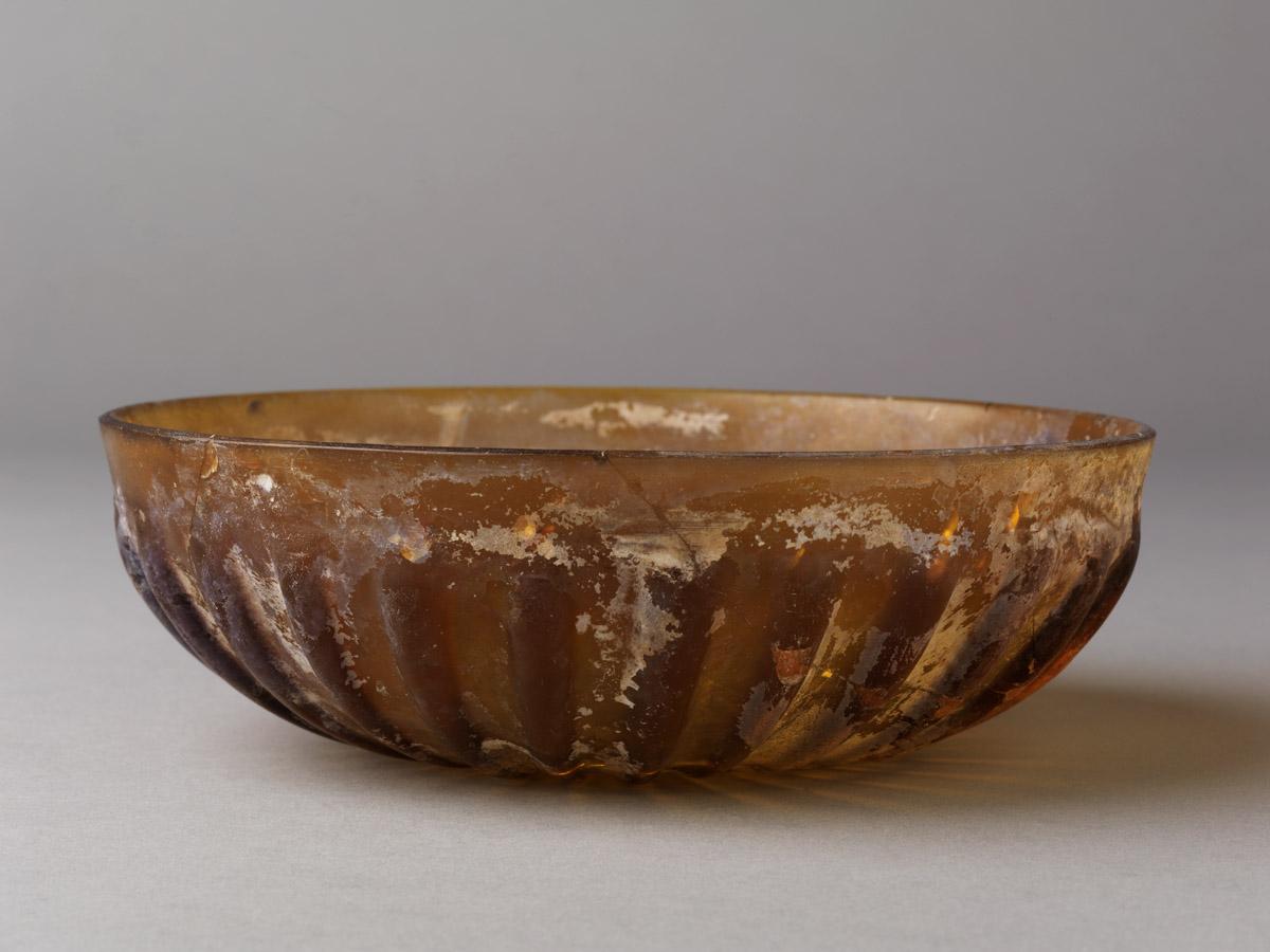 1996.0004.180 Glass bowl