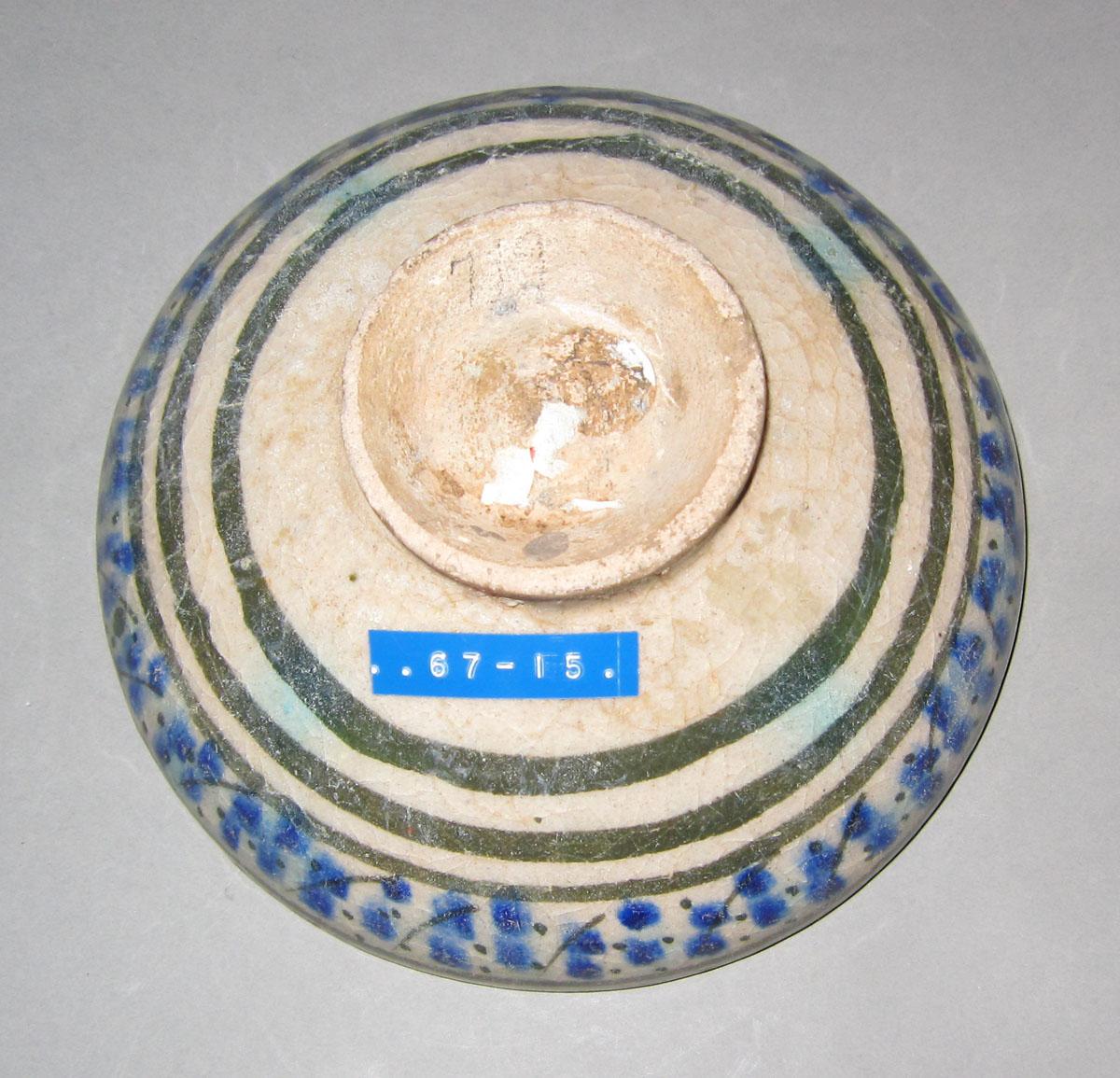 1996.0004.183 Delft bowl underside