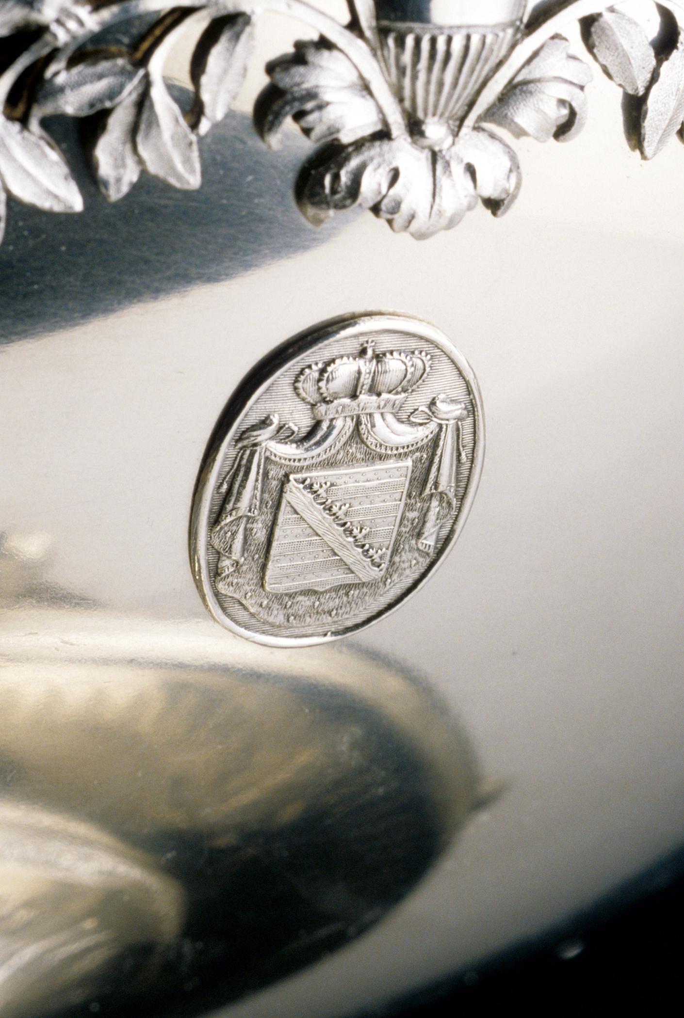 1996.0004.187 A-D Tureen (detail 6)