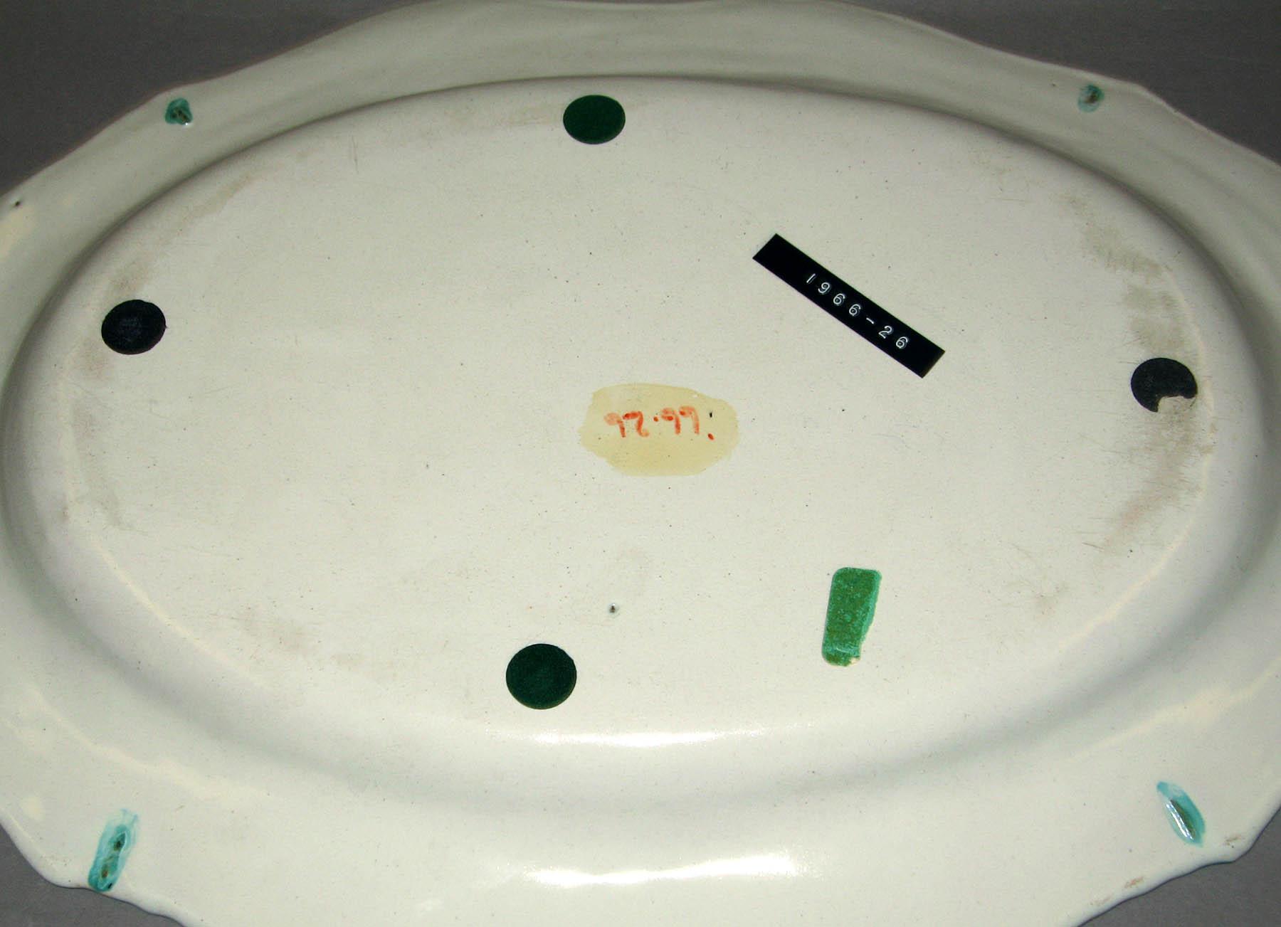 1996.0004.205 C Faience tureen stand (underside)