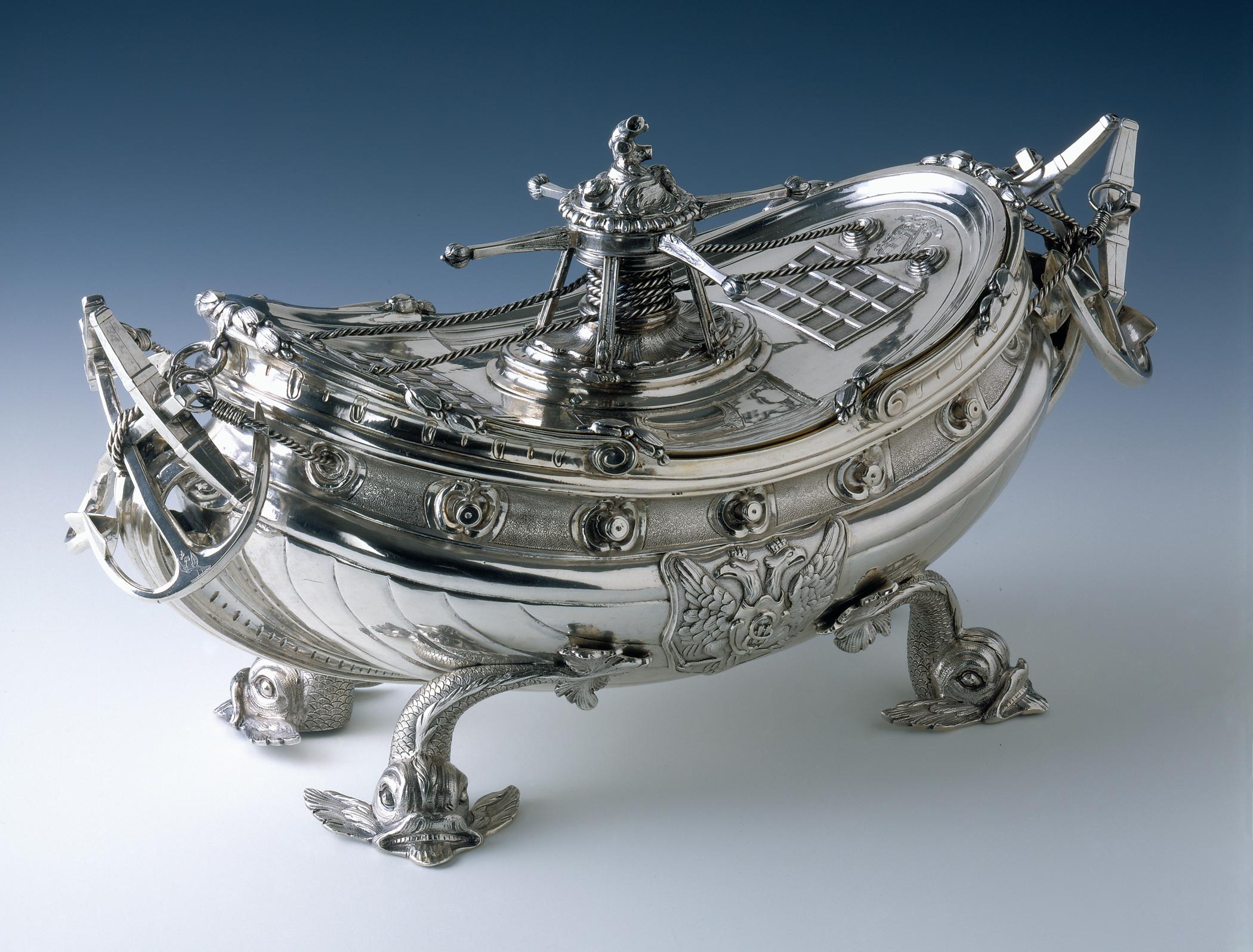 1996.0004.209 A, B Tureen